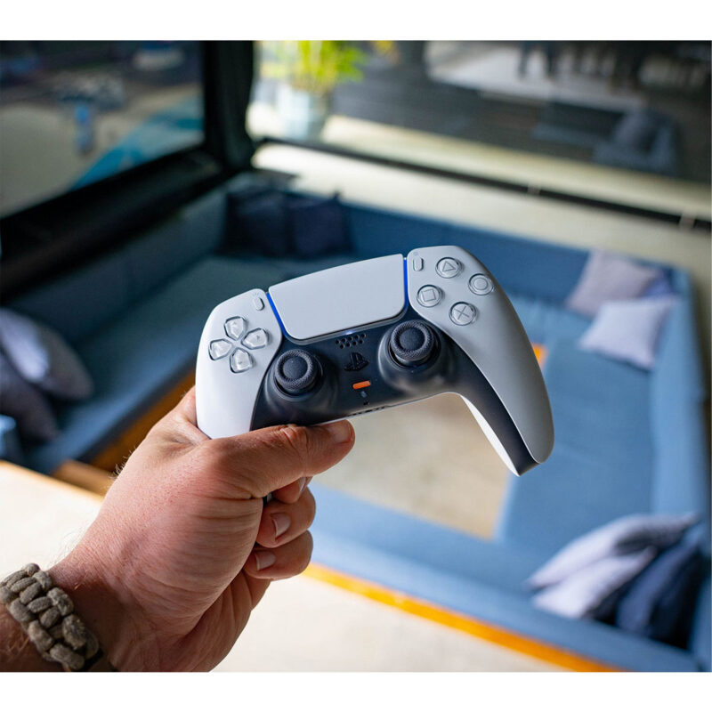کنسول بازی سونی مدل Playstation 5 Digital Edition ظرفیت 825 گیگابایت به همراه کارت طلایی نصب بازی